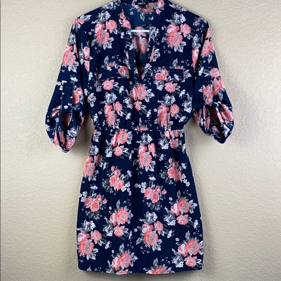 navy/peach floral roll tab dress • sz small